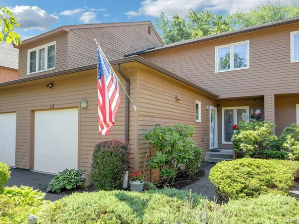 114 Ridgeview Lane #114, Yorktown Heights, NY 10598