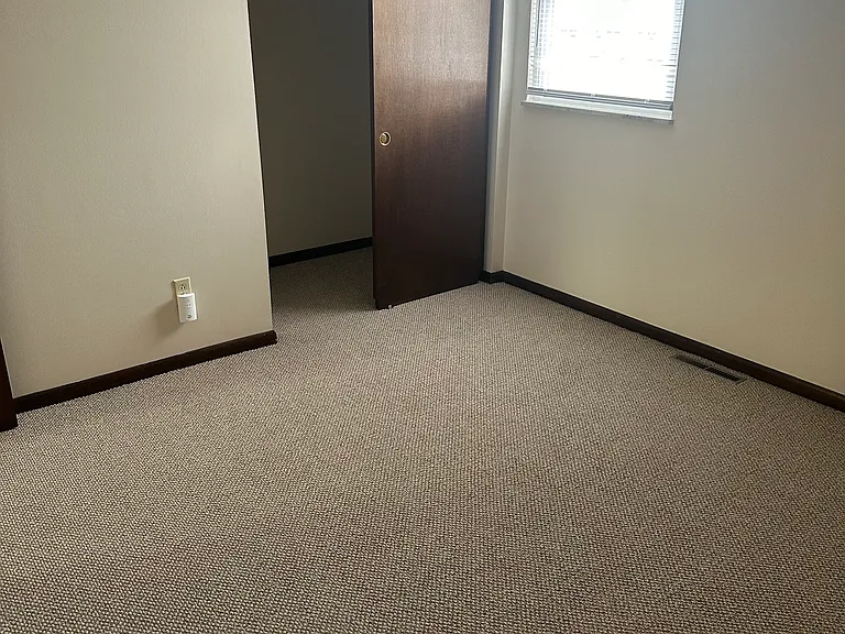 270 Stocksdale Dr — Photo 8