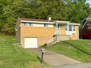 2898 Beaver Rd, Ambridge, PA 15003