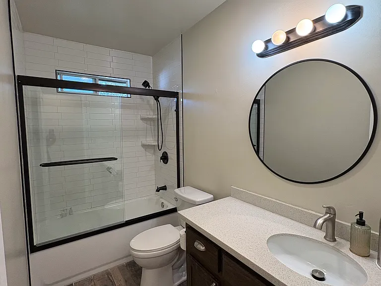 145 N Shamrock Ave — Photo 12