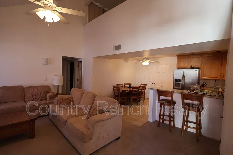 2 bed, 2.0 bath, 1026 sqft, $1,700 — Photo 2