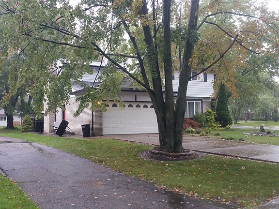 2nd image of 29508 Rock Creek Dr