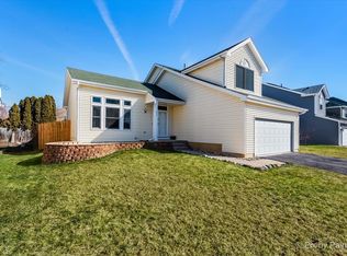 895 Chelsea Ct, Aurora, IL 60504