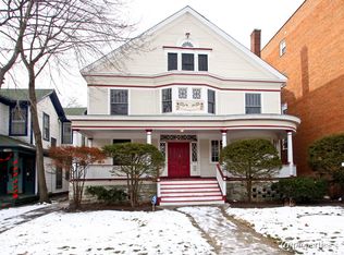 1426 Hinman Ave, Evanston, IL 60201