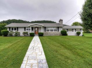 246 Fairford Ln, Blountville, TN 37617