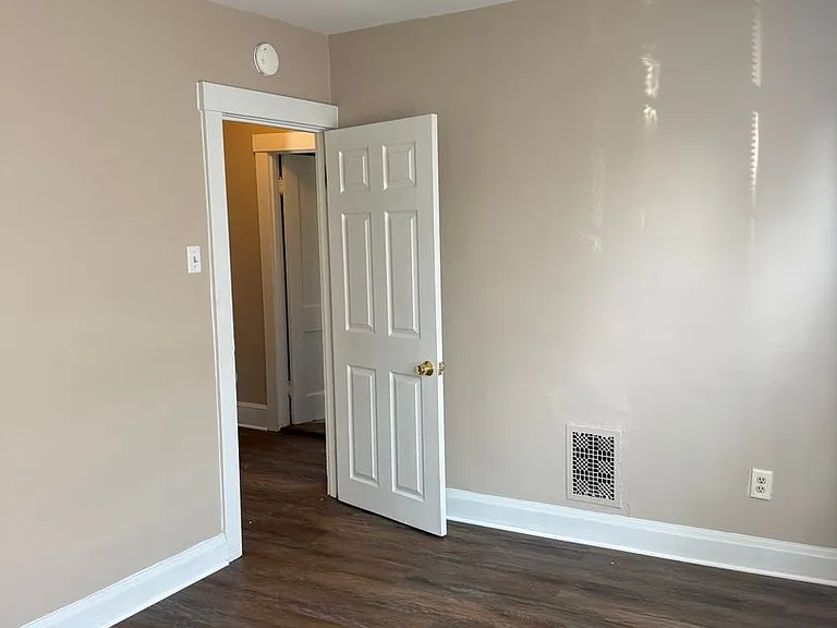 823 Pine Street — Photo 12