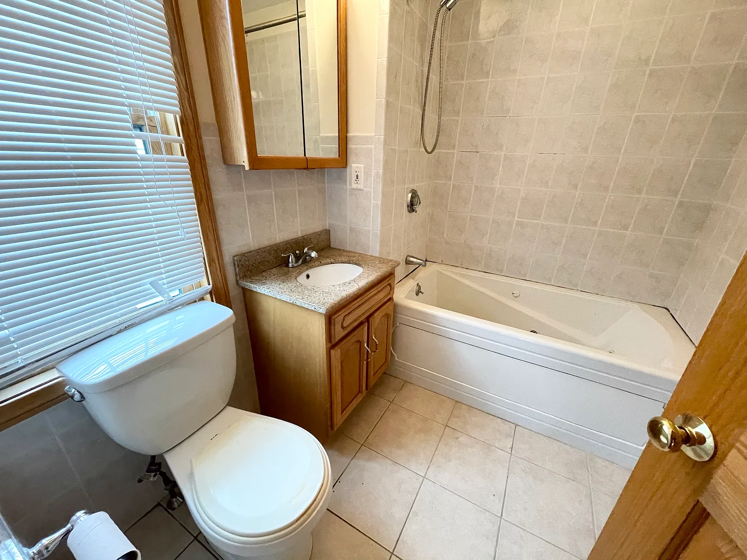 3 bed, $4,800 — Photo 4