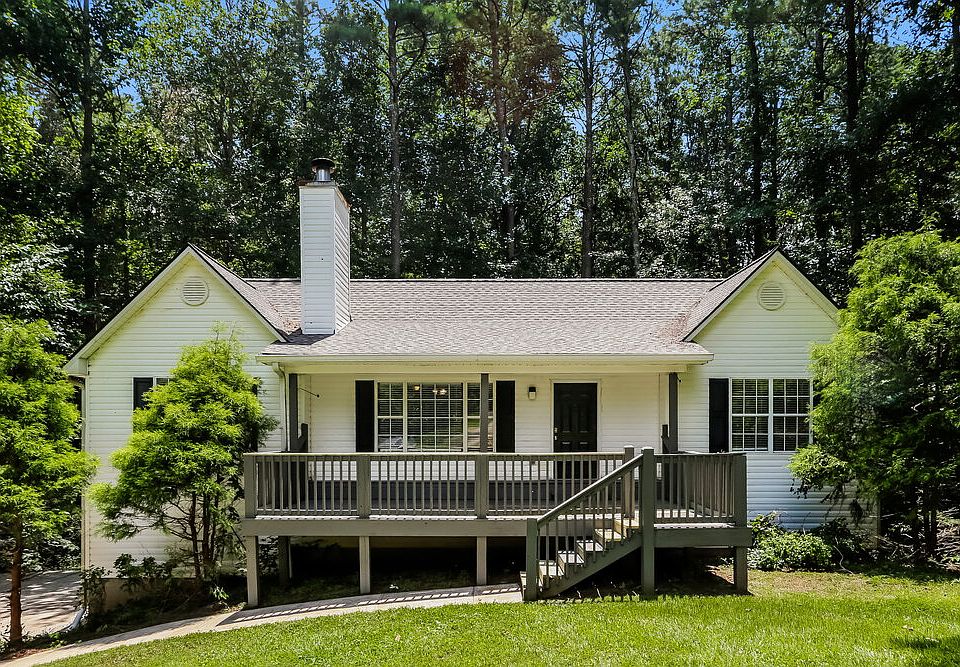 1st image of 221 Martins Ct