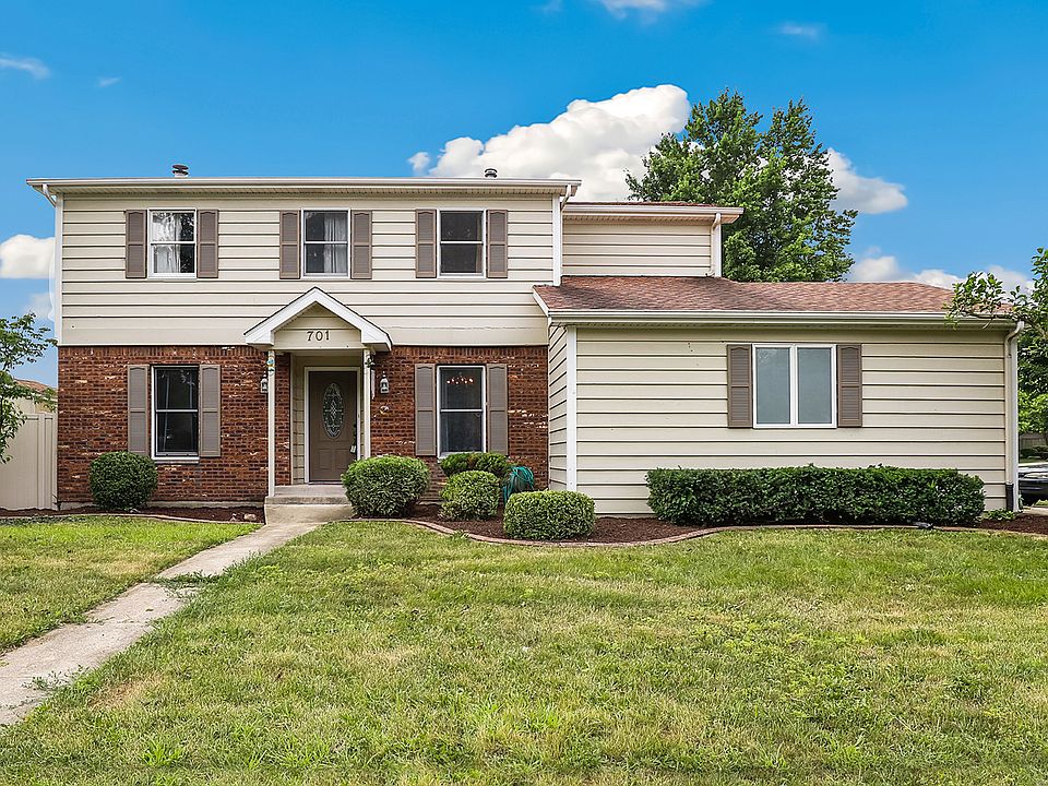 1st image of 701 Deerwood Dr