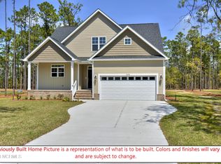 1252 S Shore Dr, Southport, NC 28461