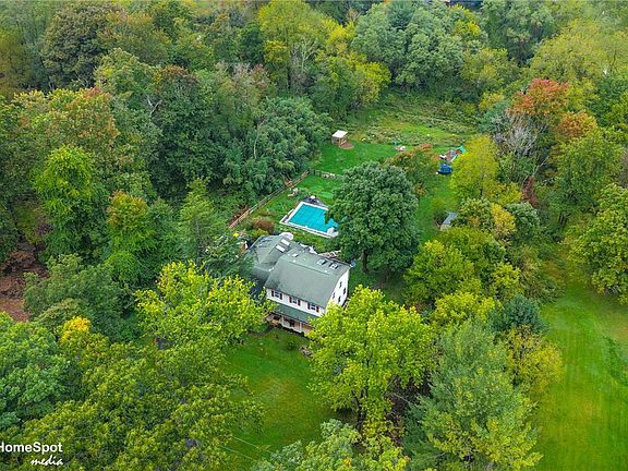 3rd image of 6039 Glen Rd