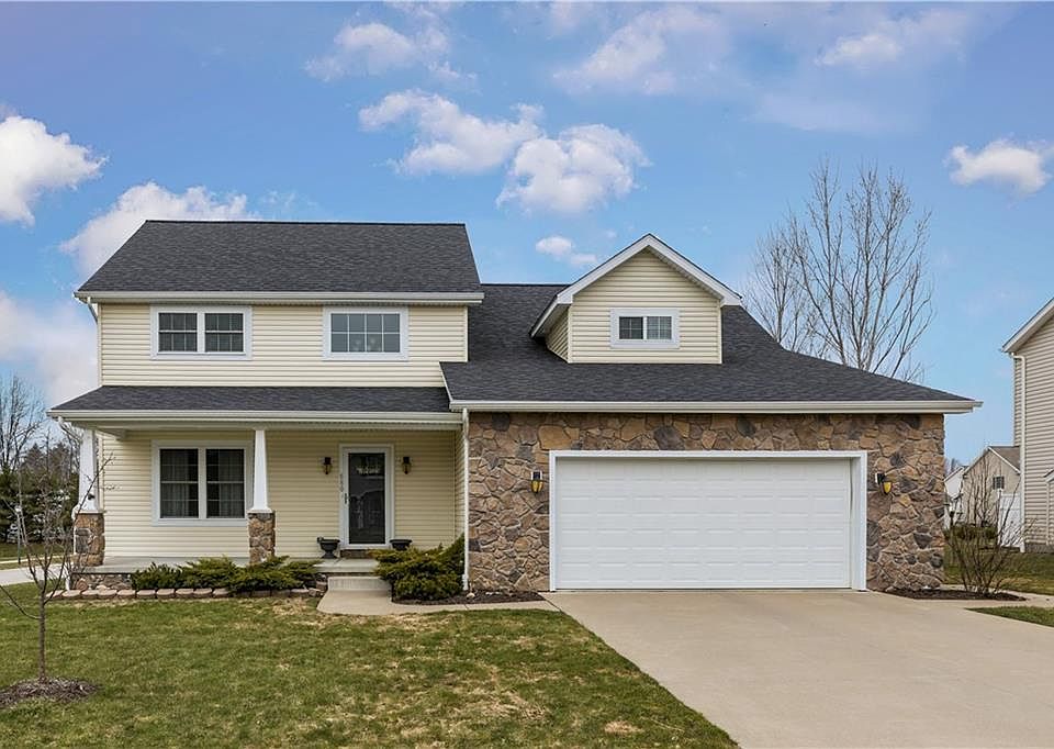 1st image of 680 Heritage Dr