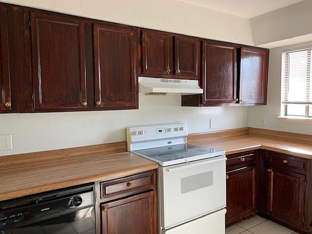 1st image of 734 Legion Dr APT 37