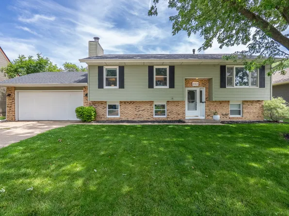 4403 Cedar St, Davenport, IA 52806