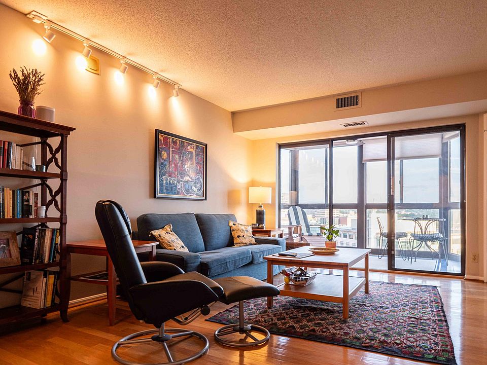 1st image of 900 N Stafford St APT 1417