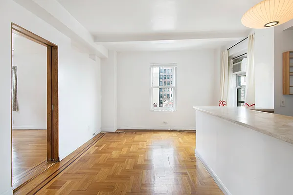 Sold by Triplemint | media 2