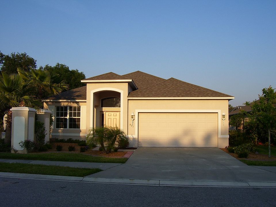 1st image of 901 Greystone Ln