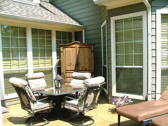 5th image of 608 Mayberry Dr