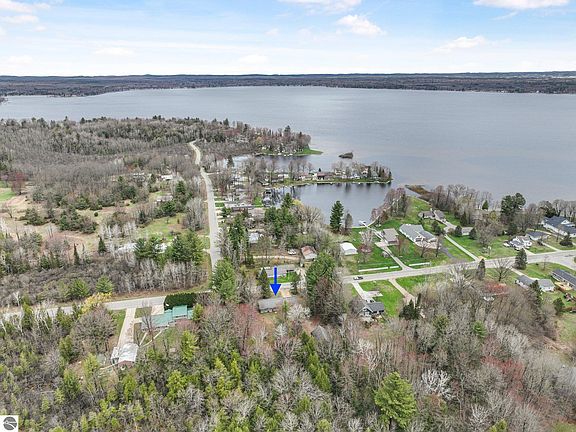 3rd image of 1981 S Lake Mitchell Dr