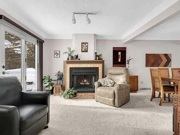 4th image of 2328 Dorland Ct