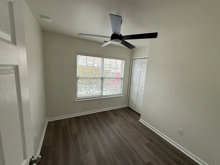 12221 Royal Castle Ct — Photo 17
