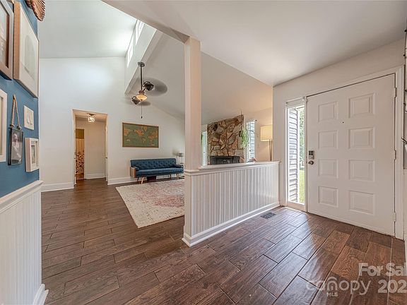 3rd image of 11834 Carmel Lakes Dr