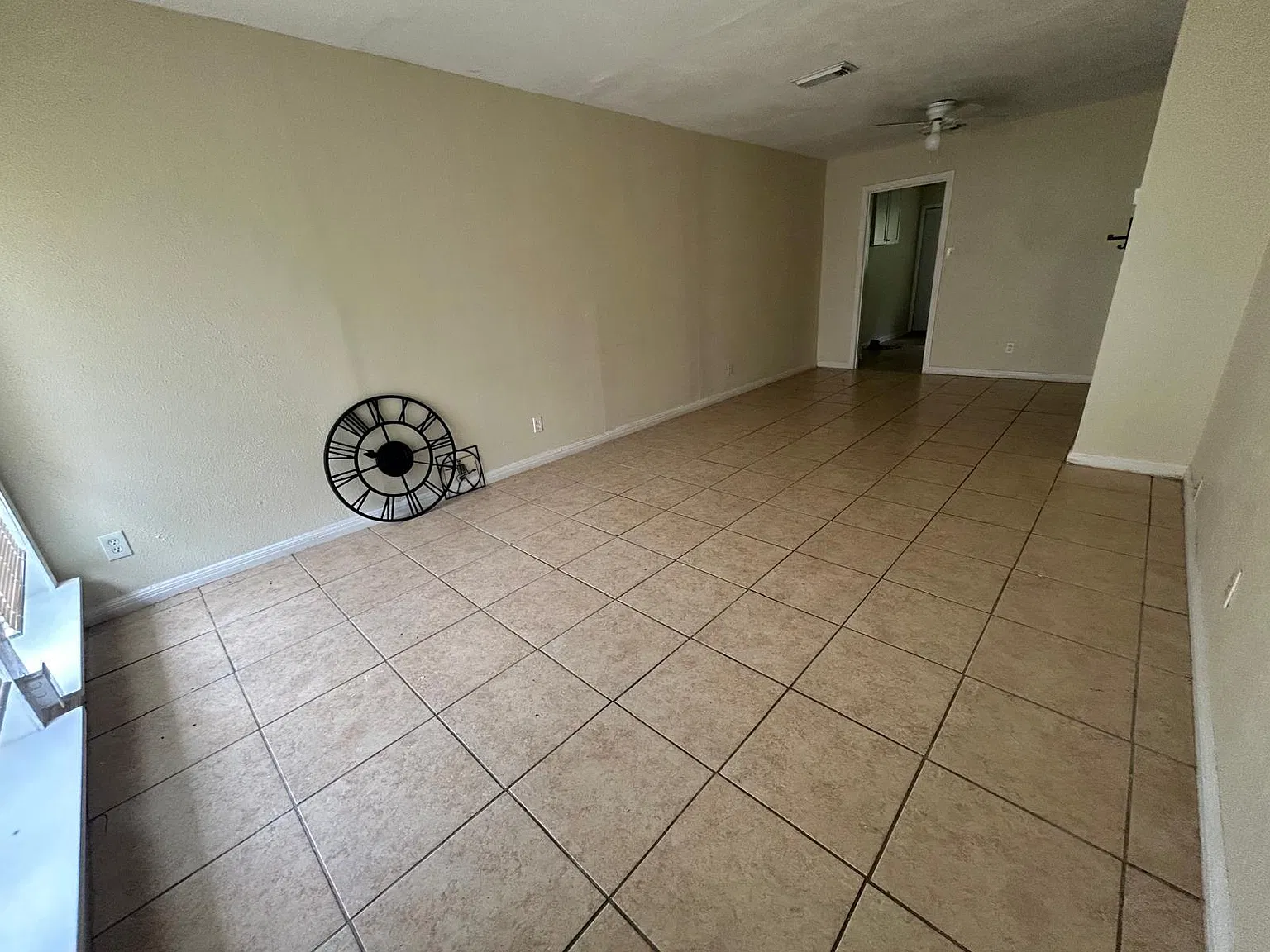 1110 Williamson Dr — Photo 1