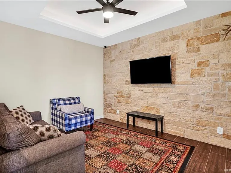 2502 Elbrus Ave — Photo 17