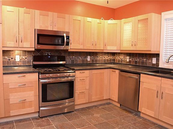 3rd image of 31 Lovering Ave