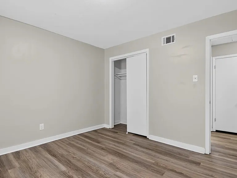 822 N Hughes St — Photo 11