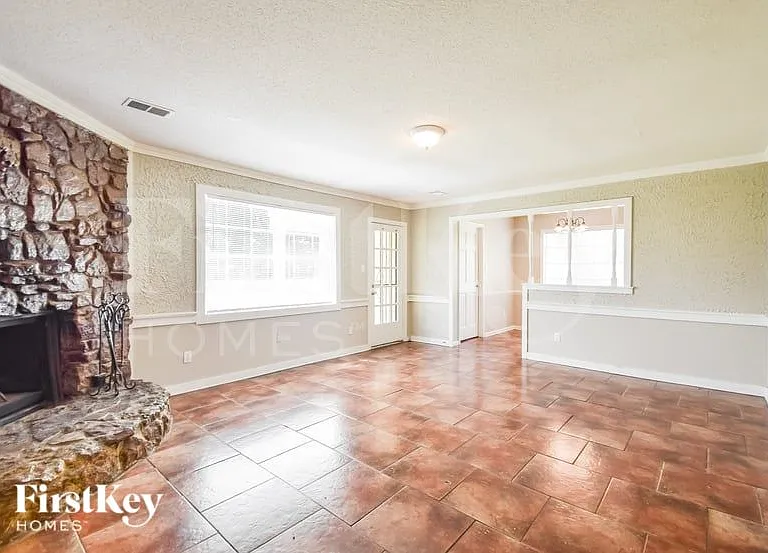 4475 Grinstead Cv — Photo 3
