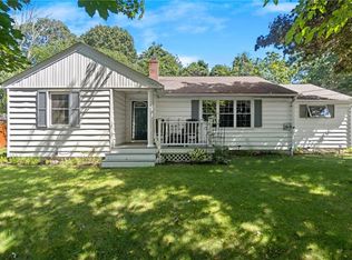 517 Knotty Oak Rd, Coventry, RI 02816
