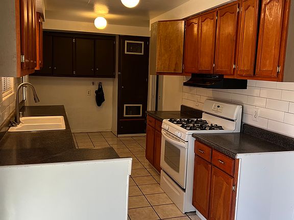 4th image of 41041 Beachwood Ave #41041