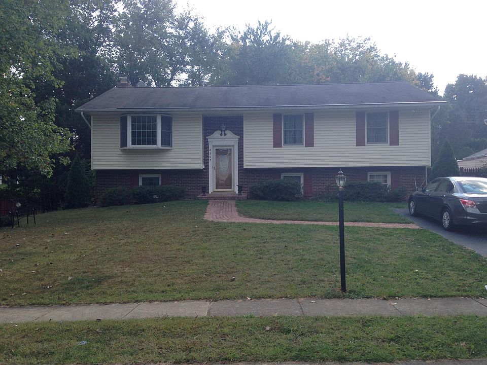 1st image of 8507 Woodbine Ln