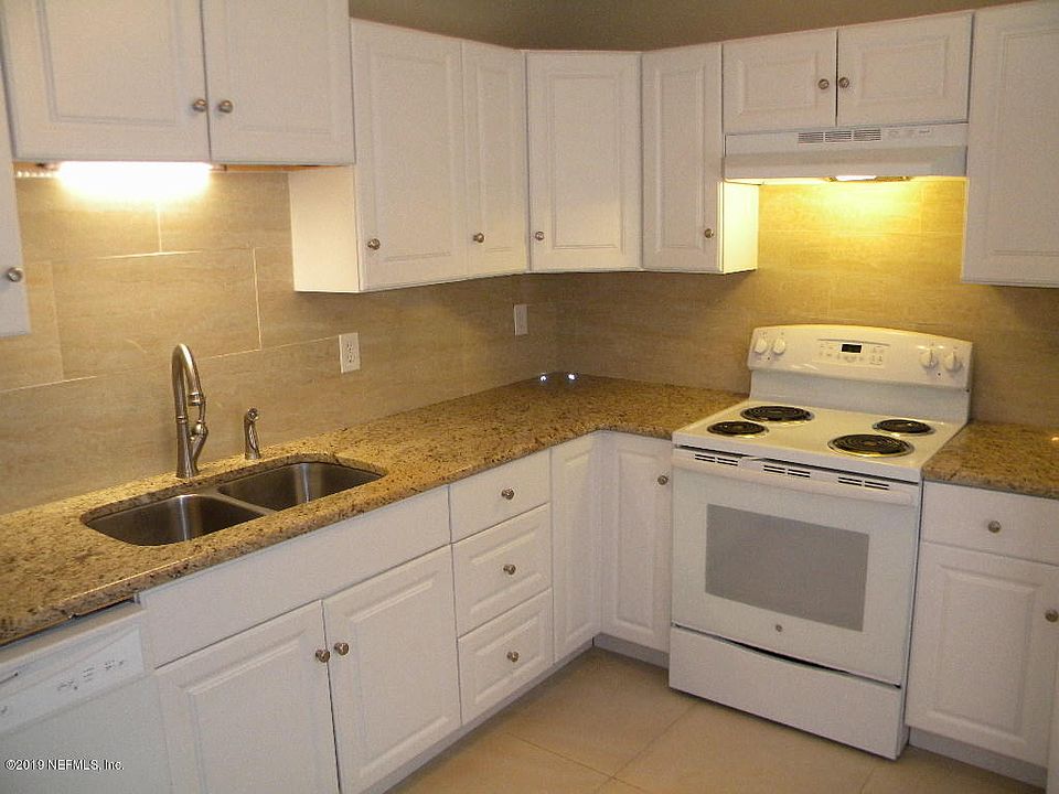 1st image of 2957 Park St APT 3