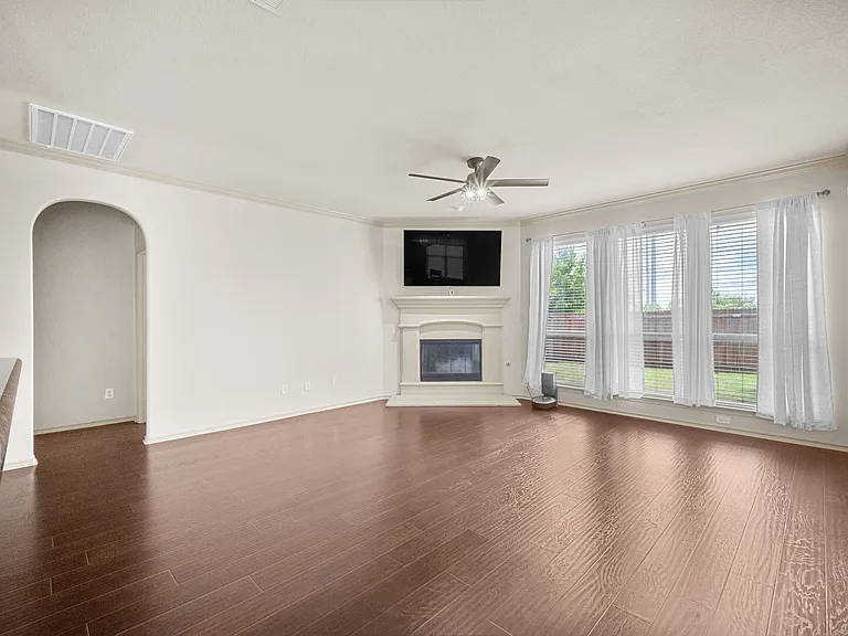 5701 Paluxy Sands Trl — Photo 22