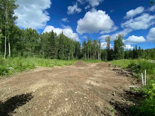 1311 Whistling Swan Dr, Fairbanks, AK 99712