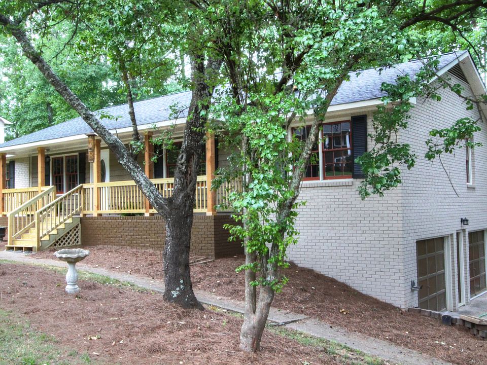 1st image of 3328 Devaughn Dr NE