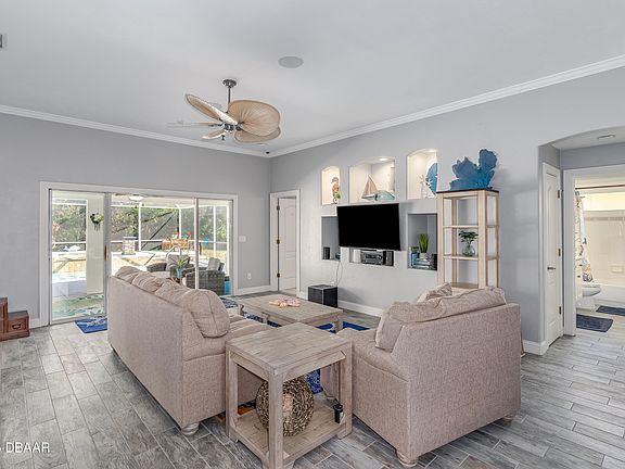 5th image of 6088 Sabal Hammock Cir