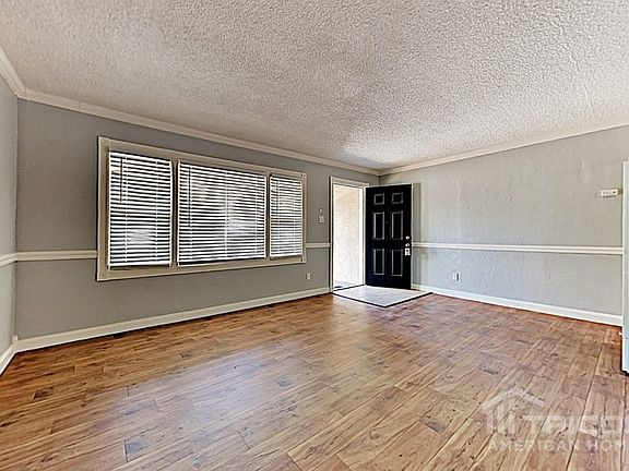 2nd image of 541 W Madill St