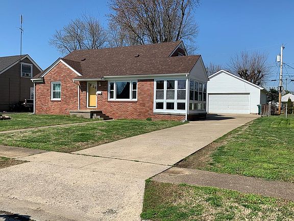 2nd image of 2037 Westview Dr