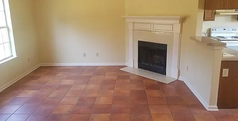 6928 Lagrange Cir S — Photo 3