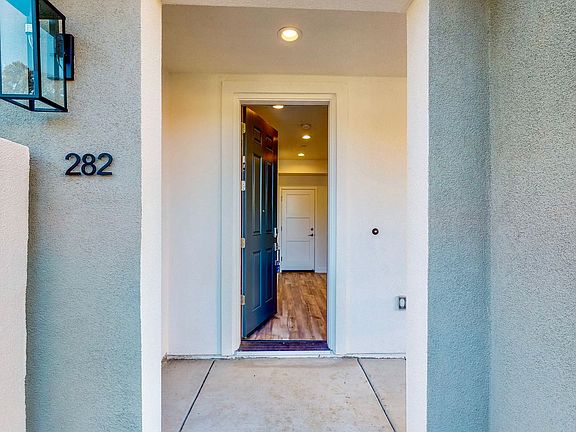 2nd image of 282 Gambrel Cir