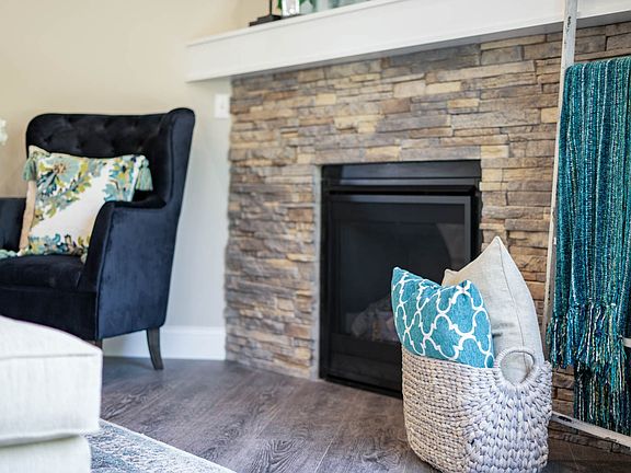 4th image of 53441 Woodbridge Ct