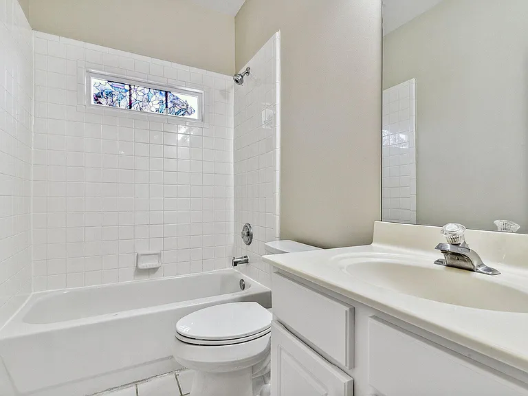 330 Winherst Ln — Photo 20
