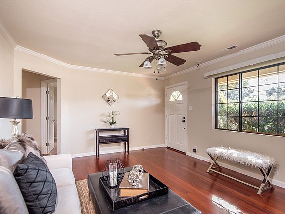 2nd image of 1189 W Hacienda Ave