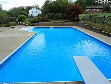 4th image of 10171 Weathersfield Dr