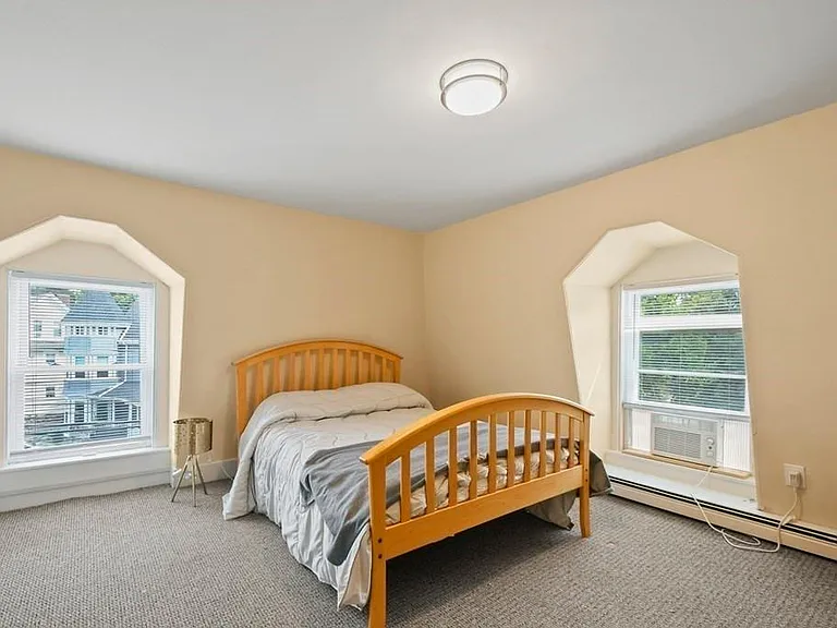 349 Crescent St #2 — Photo 6