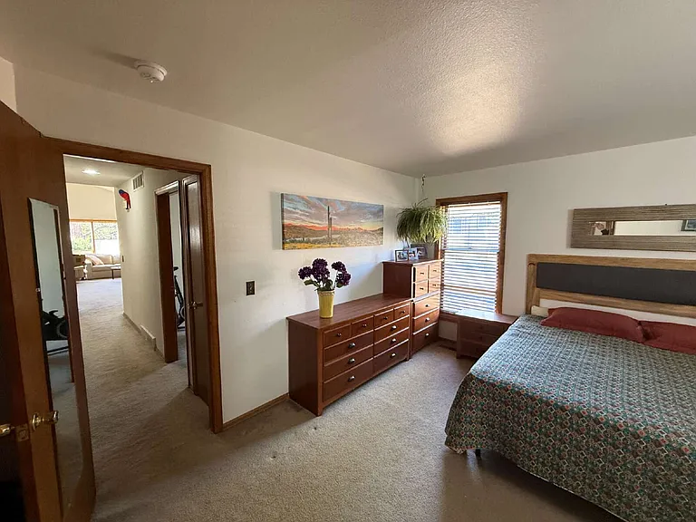 1063 Love Ct #A — Photo 12