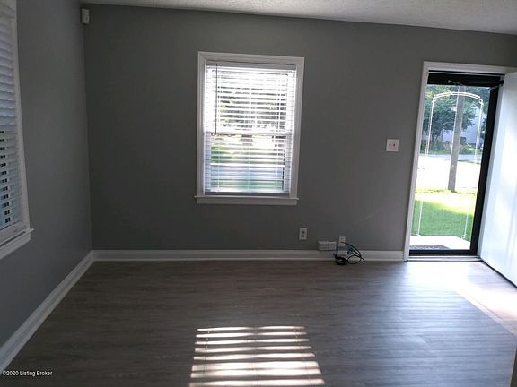 3rd image of 1544 Loney Ln